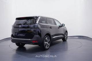 PEUGEOT 5008 usata, con Autoradio