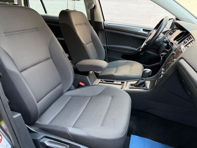 VOLKSWAGEN Golf usata, con Cruise Control