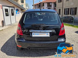 MERCEDES-BENZ A 180 usata, con Autoradio