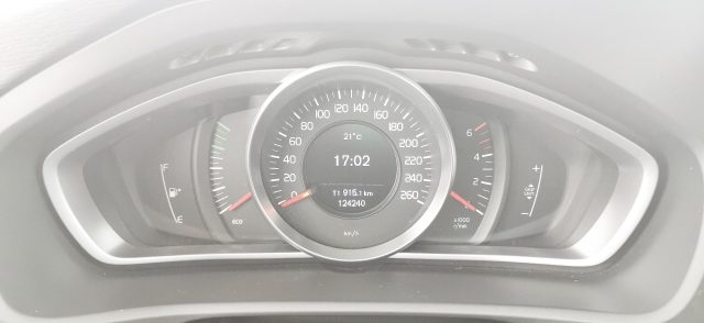 VOLVO V40 Cross Country usata, con Climatizzatore