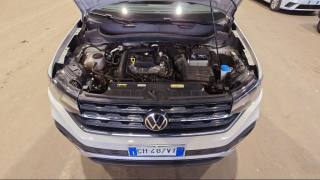 VOLKSWAGEN T-Cross usata, con USB