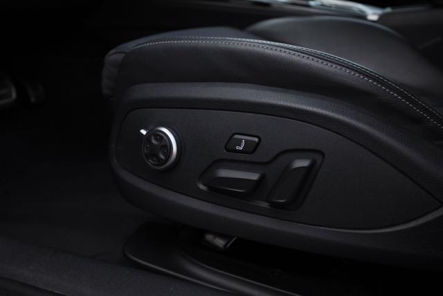 AUDI A4 usata, con Park Distance Control