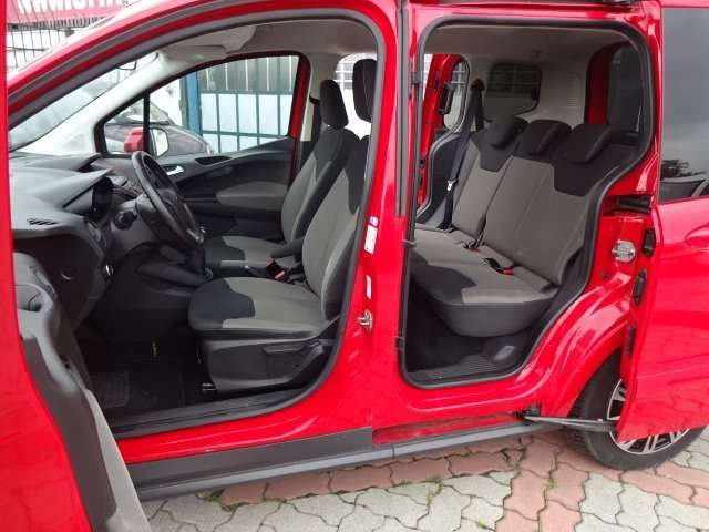 FORD Tourneo Courier usata, con Chiusura centralizzata