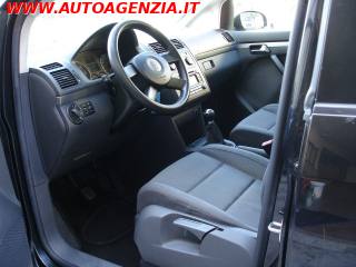 VOLKSWAGEN Touran usata 12