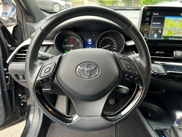 TOYOTA C-HR usata, con Controllo automatico clima