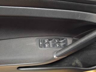 VOLKSWAGEN Golf usata, con Bluetooth