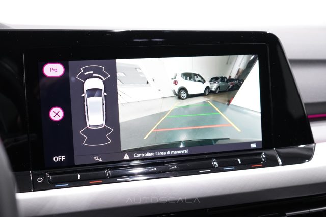 VOLKSWAGEN Golf Variant usata, con Touch screen