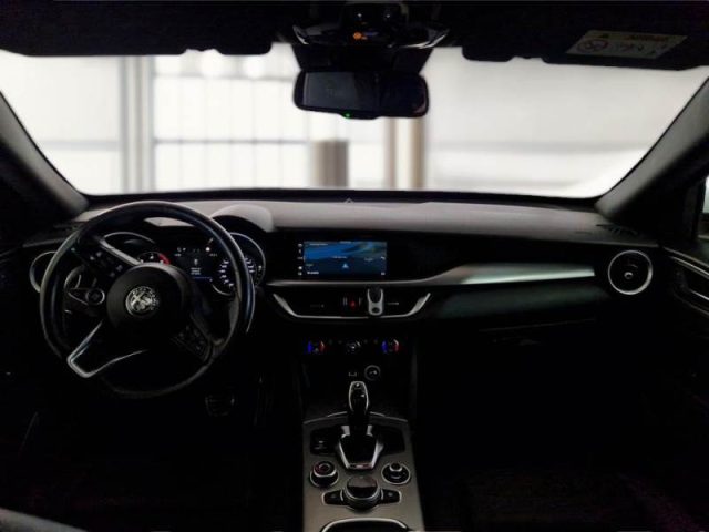 ALFA ROMEO Stelvio usata, con Cerchi in lega