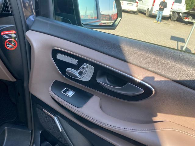 MERCEDES-BENZ V 300 usata, con Volante in pelle
