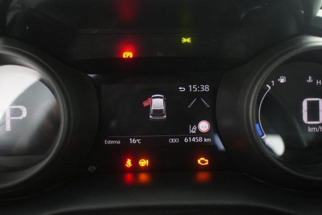 TOYOTA Yaris usata 6