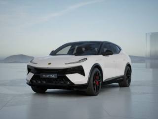 LOTUS Eletre usata, con Airbag