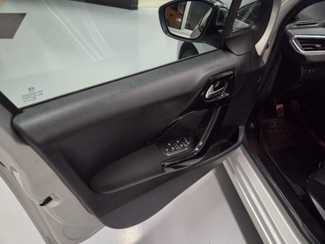 PEUGEOT 208 usata, con Servosterzo
