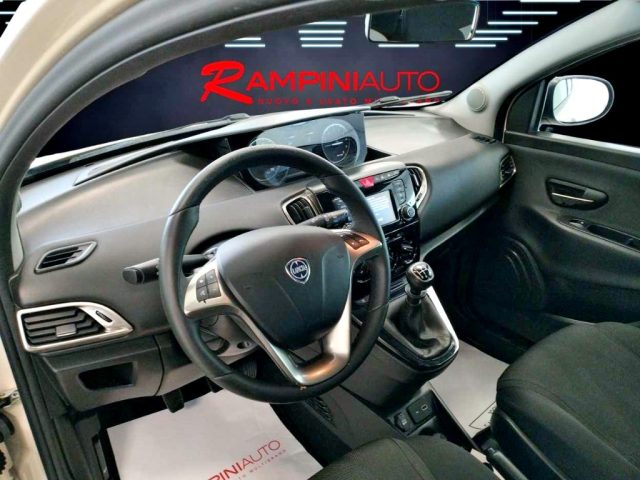 LANCIA Ypsilon usata 12