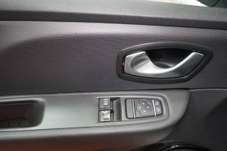 RENAULT Clio usata, con Bluetooth