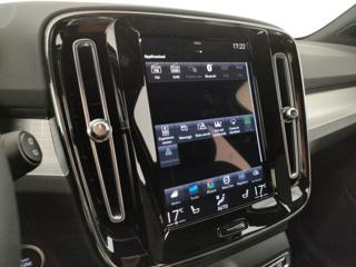 VOLVO XC40 usata, con Luci diurne LED