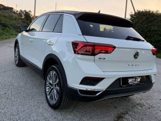 VOLKSWAGEN T-Roc usata, con Autoradio