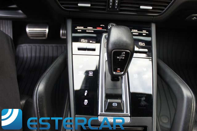 PORSCHE Cayenne usata, con Boardcomputer