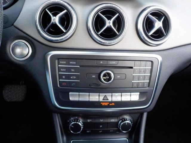 MERCEDES-BENZ CLA 200 usata, con Bracciolo