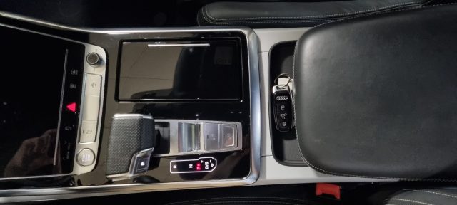 AUDI Q8 usata 28