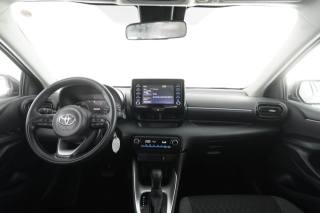 TOYOTA Yaris usata 9