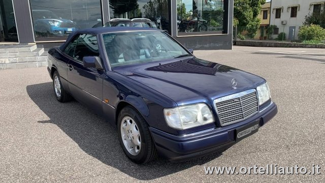 MERCEDES-BENZ E 200 usata, con Airbag Passeggero