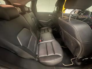 MERCEDES-BENZ B 180 usata, con Sedile posteriore sdoppiato