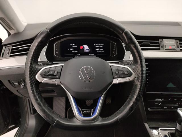 VOLKSWAGEN Passat Variant usata, con Controllo automatico clima