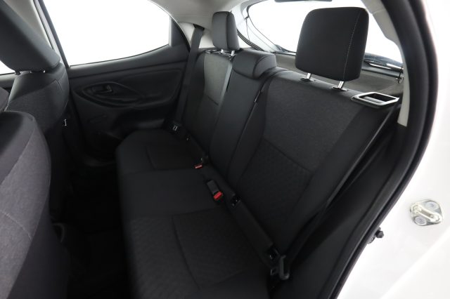 TOYOTA Yaris usata 3