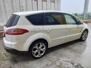 FORD S-Max usata, con Autoradio