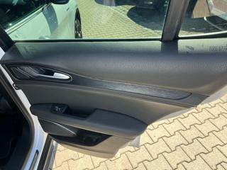 ALFA ROMEO Stelvio usata, con Sistema di navigazione