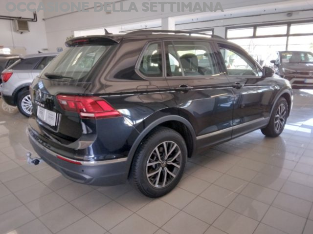 VOLKSWAGEN Tiguan usata, con Airbag