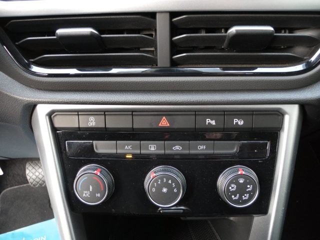 VOLKSWAGEN T-Roc usata, con MP3
