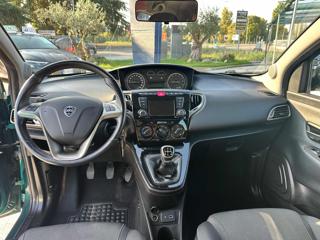 LANCIA Ypsilon usata, con ESP