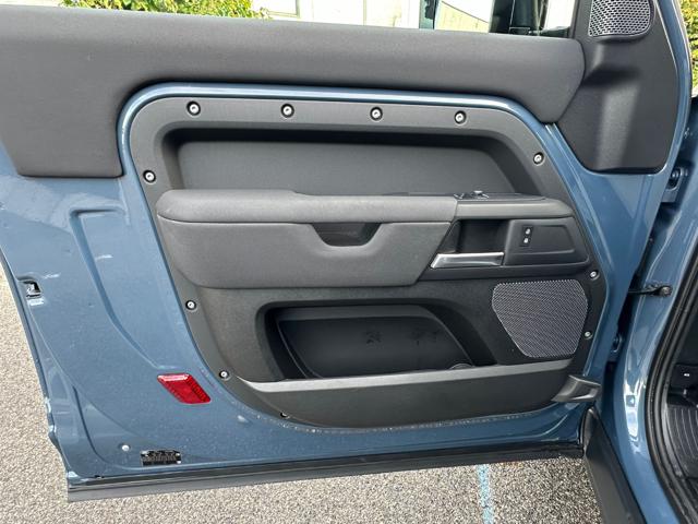 LAND ROVER Defender usata, con Cruise Control
