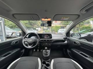 HYUNDAI i10 usata, con Autoradio