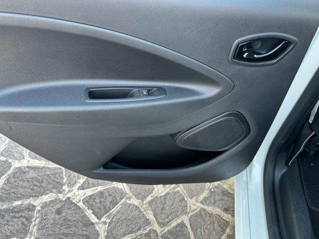 RENAULT ZOE usata, con Riconoscimento dei segnali stradali
