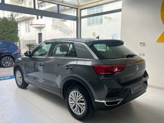 VOLKSWAGEN T-Roc usata, con Autoradio