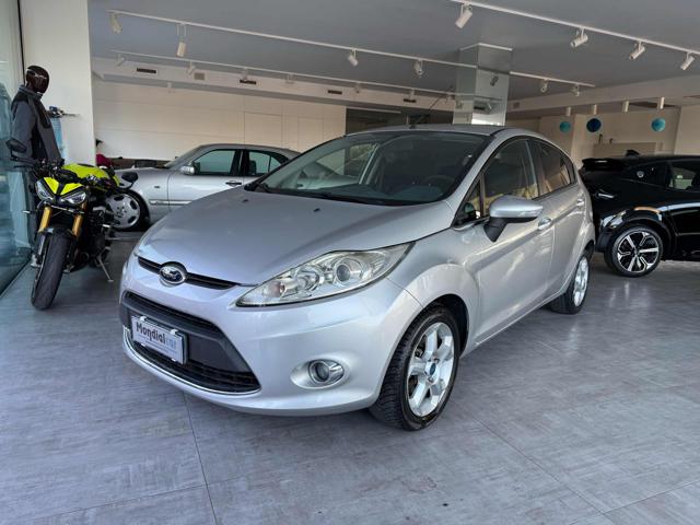FORD Fiesta usata, con ABS