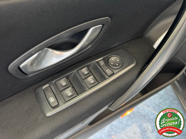 RENAULT Megane usata, con USB