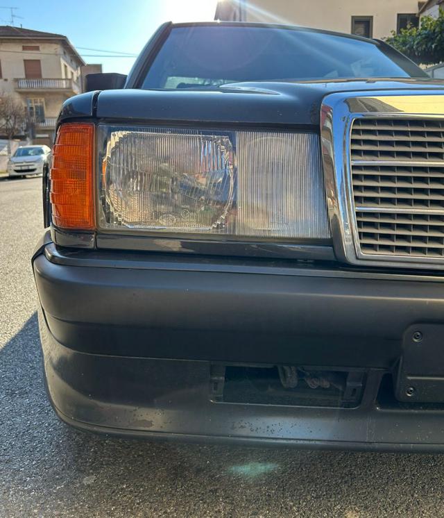MERCEDES-BENZ 190 usata, con Kit fumatori