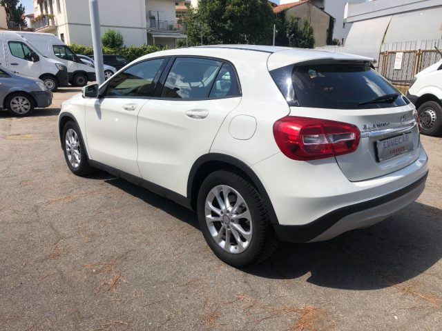 MERCEDES-BENZ GLA 180 usata, con Autoradio