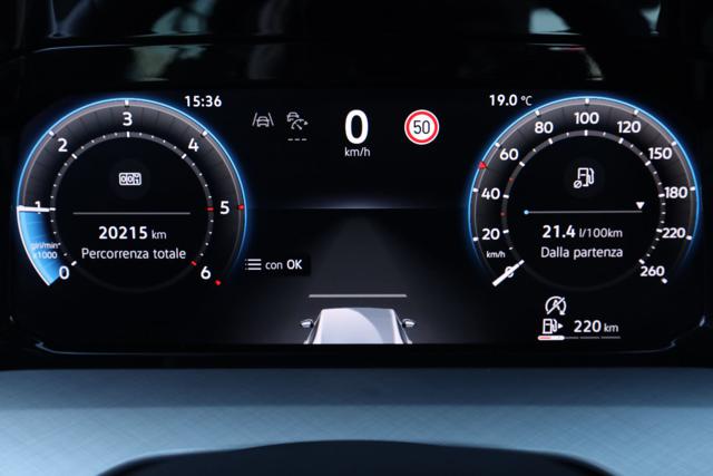 VOLKSWAGEN Golf usata, con Autoradio