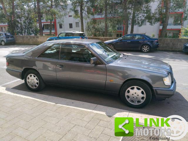 MERCEDES-BENZ E 200 usata 20