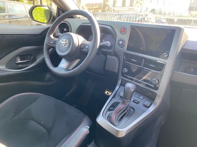TOYOTA Yaris usata, con Cerchi in lega