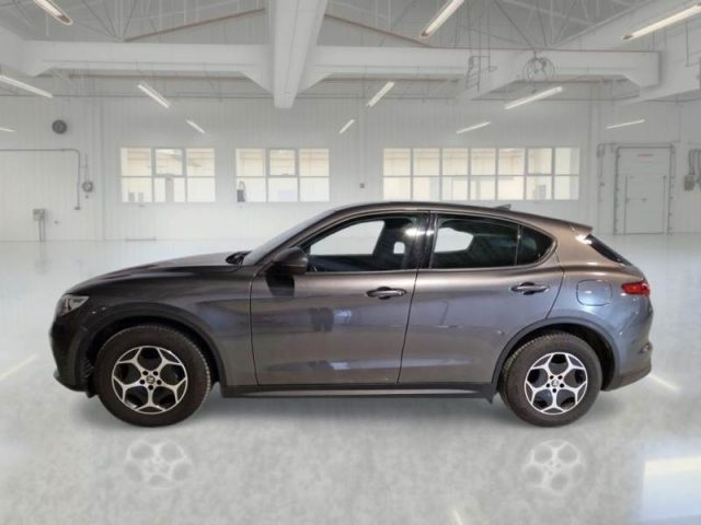 ALFA ROMEO Stelvio usata, con Boardcomputer