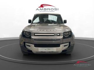 LAND ROVER Defender usata 1