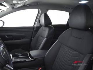 HYUNDAI Tucson usata 8