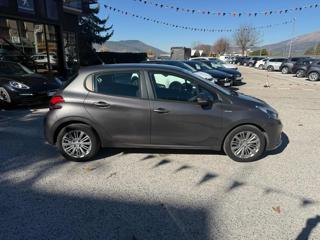 PEUGEOT 208 usata, con Airbag
