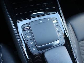 MERCEDES-BENZ GLB 180 usata, con Monitoraggio pressione pneumatici