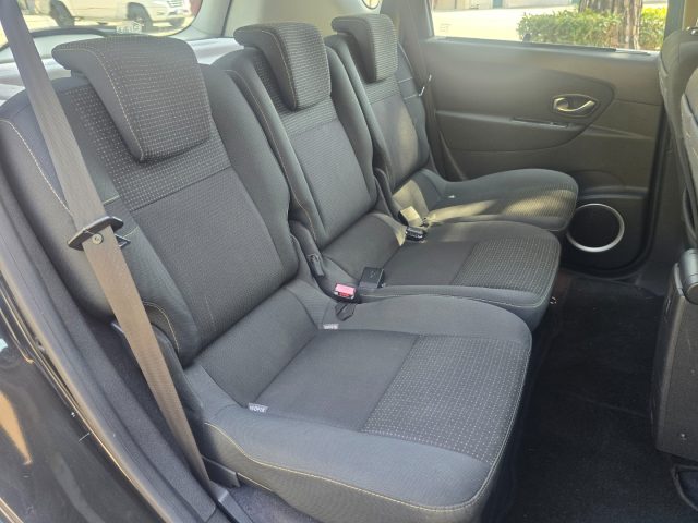 RENAULT Scenic usata 87